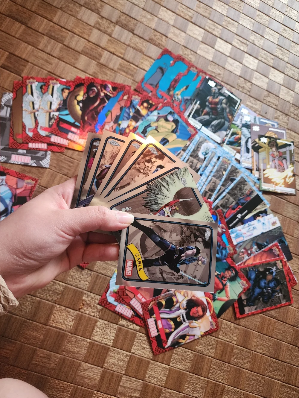 61 Marvel Trading Cards! - Picture 1 of 4